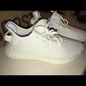 🔴🔴🔴 YEEZY🔴🔴🔴 Boots 350 v2 Tripe white👌🏻